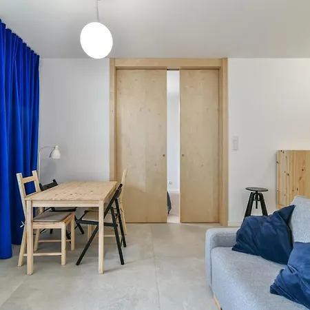 Apartment Modern *